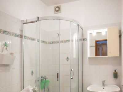 Apartment Two bedroom apartment with terrace and sea view Mali Lošinj, Lošinj A-8026-c - Outdoor photo 8