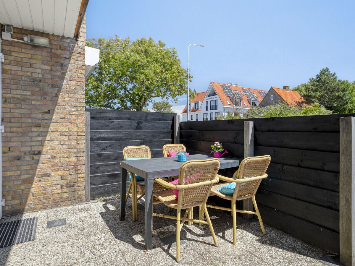 Holiday apartment Just a stone's throw from the beach - Outdoor photo 4