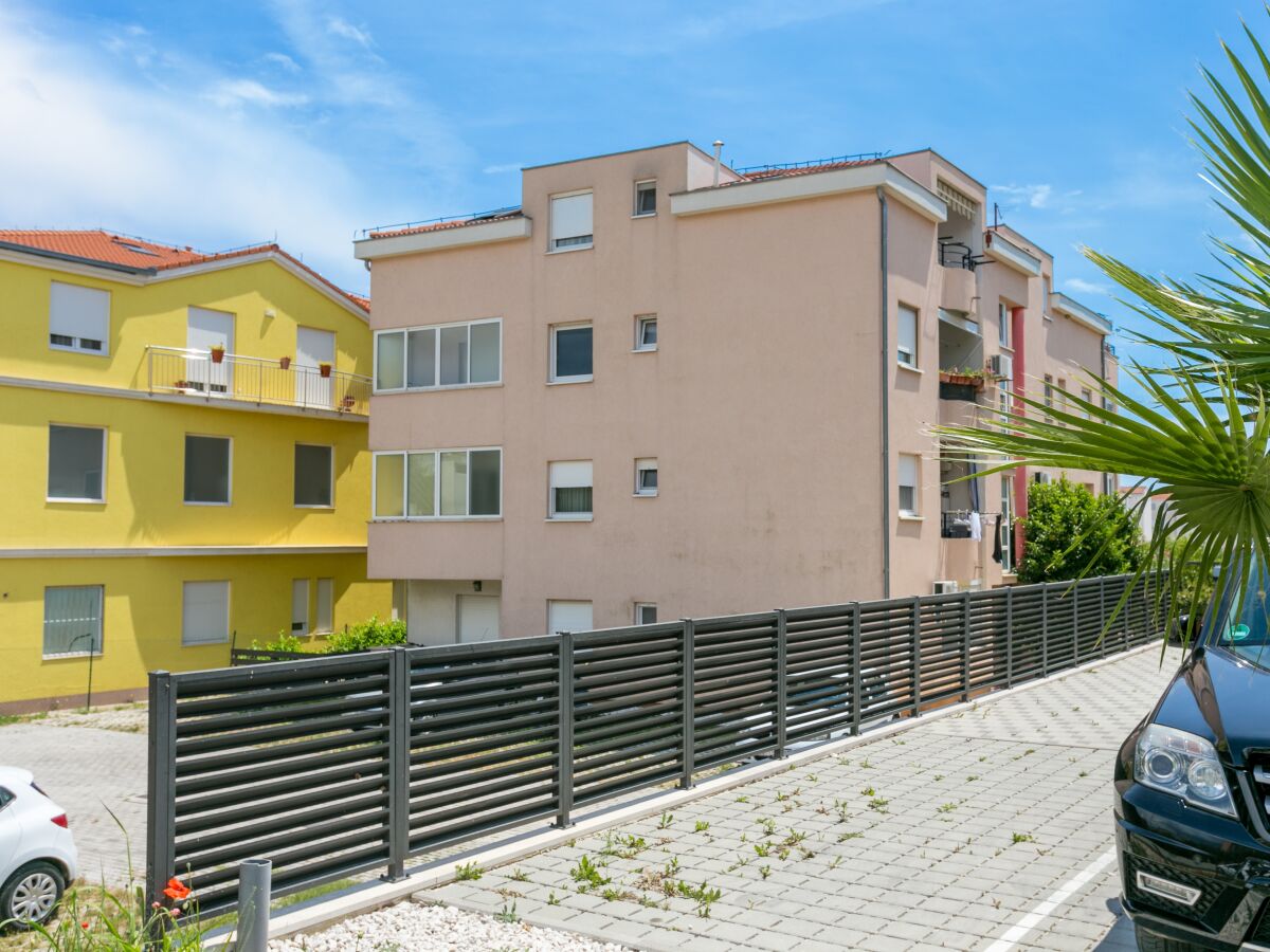 Apartment Two bedroom apartment with terrace Kaštel Štafilić, Kaštela A-20926-a - Outdoor photo 3