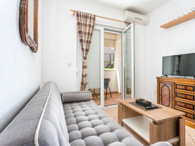 Apartment Two bedroom apartment with terrace Kaštel Štafilić, Kaštela A-20926-a - Outdoor photo 11