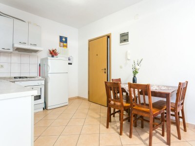 Apartment Two bedroom apartment with terrace Kaštel Štafilić, Kaštela A-20926-a - Outdoor photo 14