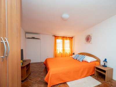 Apartment One bedroom apartment with terrace and sea view Pakoštane, Biograd A-22462-b - Outdoor photo 25