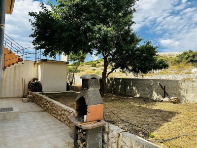 Apartment Two bedroom apartment with terrace and sea view Vidalići, Pag A-24330-a - Outdoor photo 8