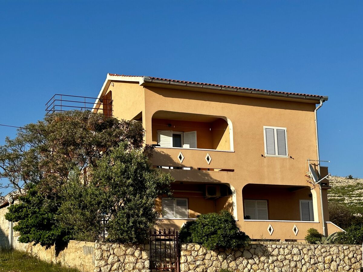 Apartment Studio flat with terrace and sea view Vidalići, Pag AS-24330-a - Outdoor photo 2