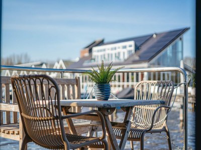Holiday park Houseboat at Marina with Lake Views - Outdoor photo 2