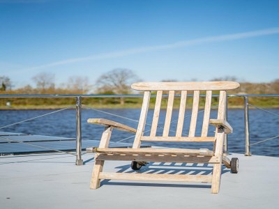 Holiday park Houseboat at Marina with Lake Views - Outdoor photo 7