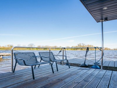 Holiday park Houseboat at Marina with Lake Views - Outdoor photo 11