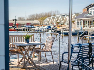 Holiday park Houseboat at Marina with Lake Views - Outdoor photo 12