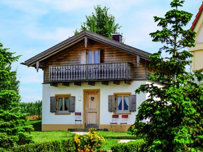 Holiday house Ferienhaus im Landhausstil im Vital Camp Bayerbach - Outdoor photo 2