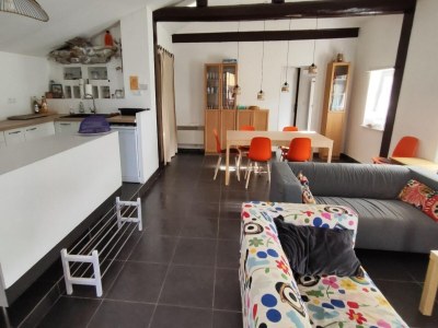 Holiday house Charming holiday home with swimming pool. - Features photo 9