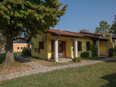 Holiday park Residence The Garda Village in Sirmione - Outdoor photo 2