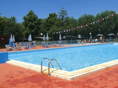 Holiday park Mobilheim im Caravanpark Marina in Sarzana - Outdoor photo 3