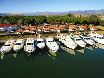 Holiday park Mobilheim im Caravanpark Marina in Sarzana - Outdoor photo 21
