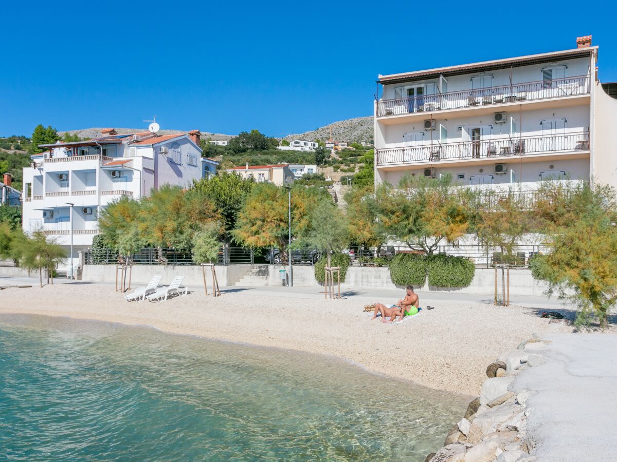Apartment One bedroom apartment near beach Podstrana, Split A-13725-a - Outdoor photo 5