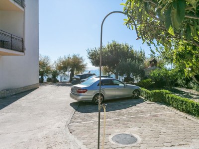 Apartment One bedroom apartment near beach Podstrana, Split A-13725-a - Outdoor photo 12