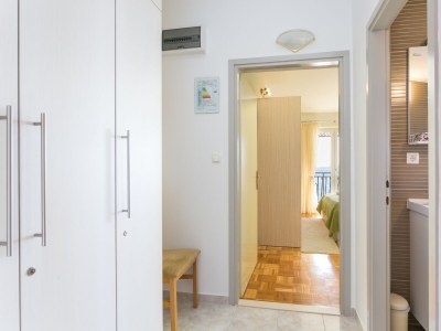 Apartment One bedroom apartment near beach Podstrana, Split A-13725-a - Outdoor photo 32