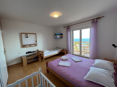 Apartment One bedroom apartment with terrace and sea view Ivan Dolac, Hvar A-22459-c in Ivan Dolac - Apartment