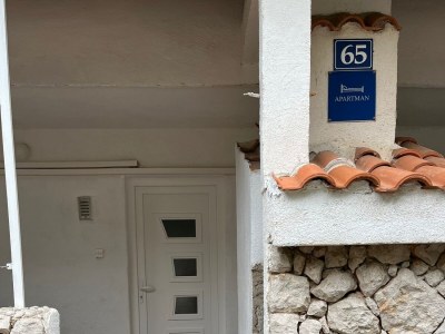 Apartment One bedroom apartment with terrace and sea view Ivan Dolac, Hvar A-22459-c - Outdoor photo 14