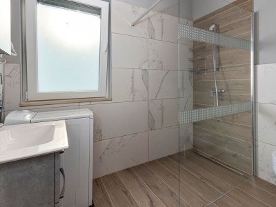 Apartment Two bedroom apartment with terrace and sea view Sveti Jakov, Lošinj A-24153-a - Outdoor photo 13