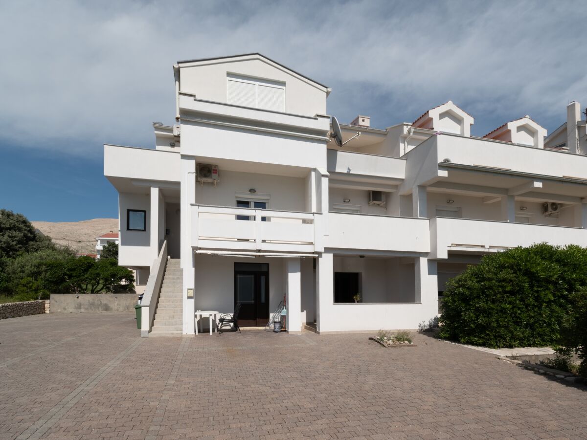 Apartment Two bedroom apartment near beach Pag A-24467-a