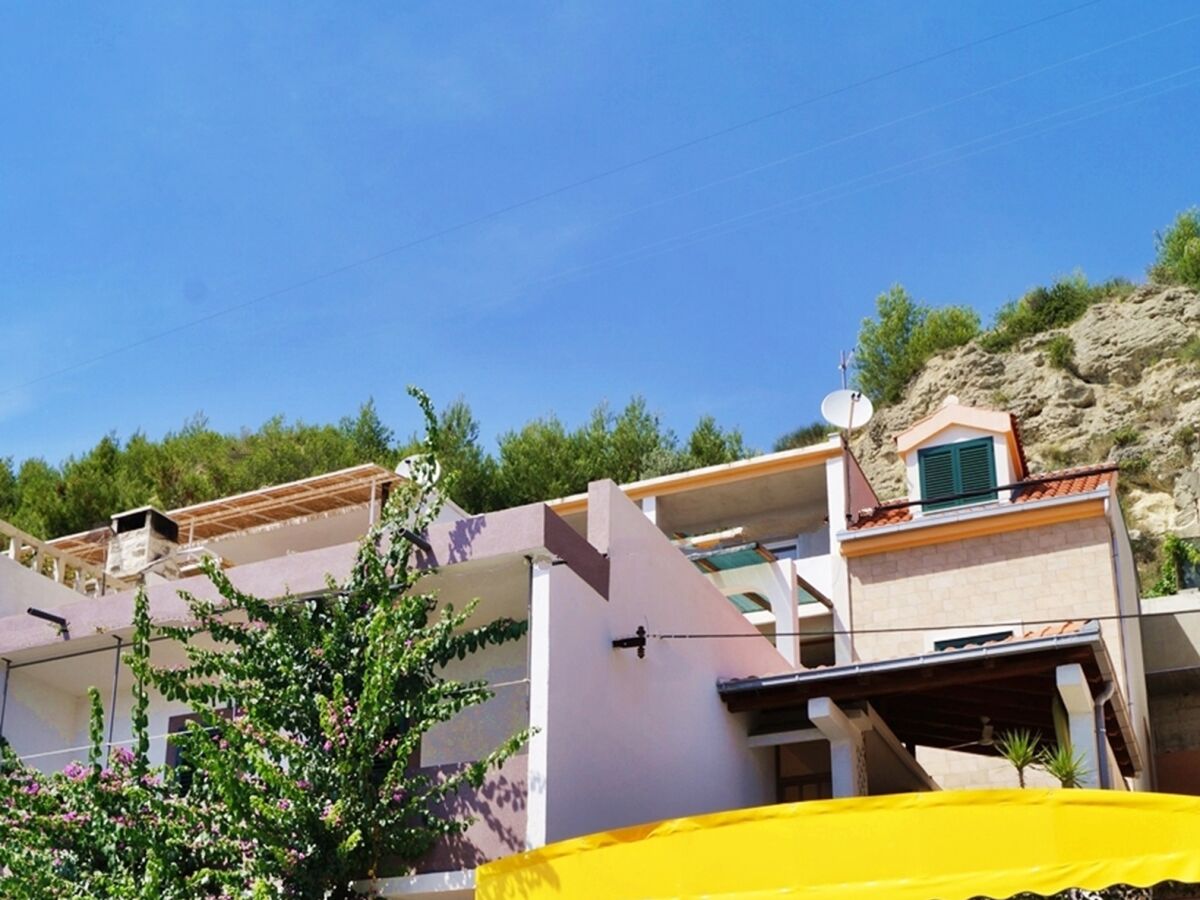 Apartment Two bedroom apartment near beach Krilo Jesenice, Omiš A-15145-b - Outdoor photo 3