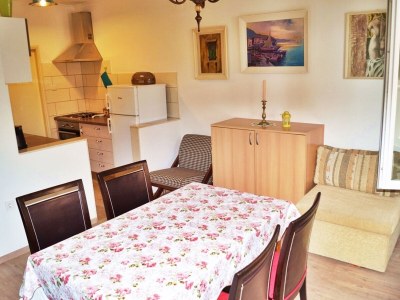 Apartment Two bedroom apartment near beach Krilo Jesenice, Omiš A-15145-b - Outdoor photo 6