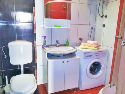 Apartment Two bedroom apartment near beach Krilo Jesenice, Omiš A-15145-b - Outdoor photo 14