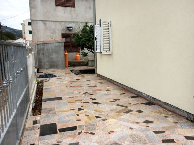 Apartment Two bedroom apartment with terrace Vinišće, Trogir A-10008-a - Outdoor photo 10