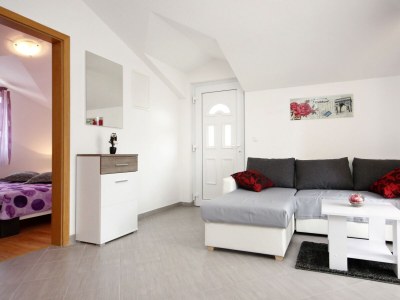 Apartment Two bedroom apartment with terrace Vinišće, Trogir A-10008-a - Outdoor photo 24