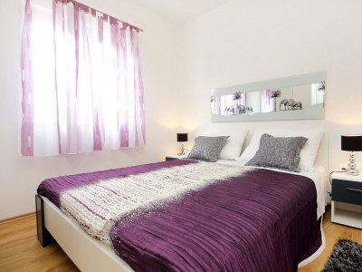 Apartment Two bedroom apartment with terrace Vinišće, Trogir A-10008-b - Outdoor photo 19