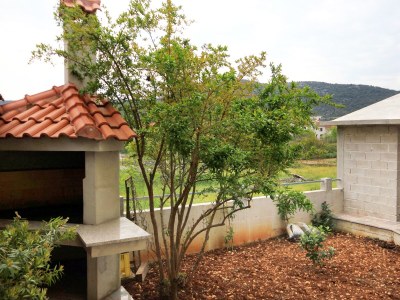 Apartment Two bedroom apartment with terrace Vinišće, Trogir A-10008-b - Outdoor photo 24