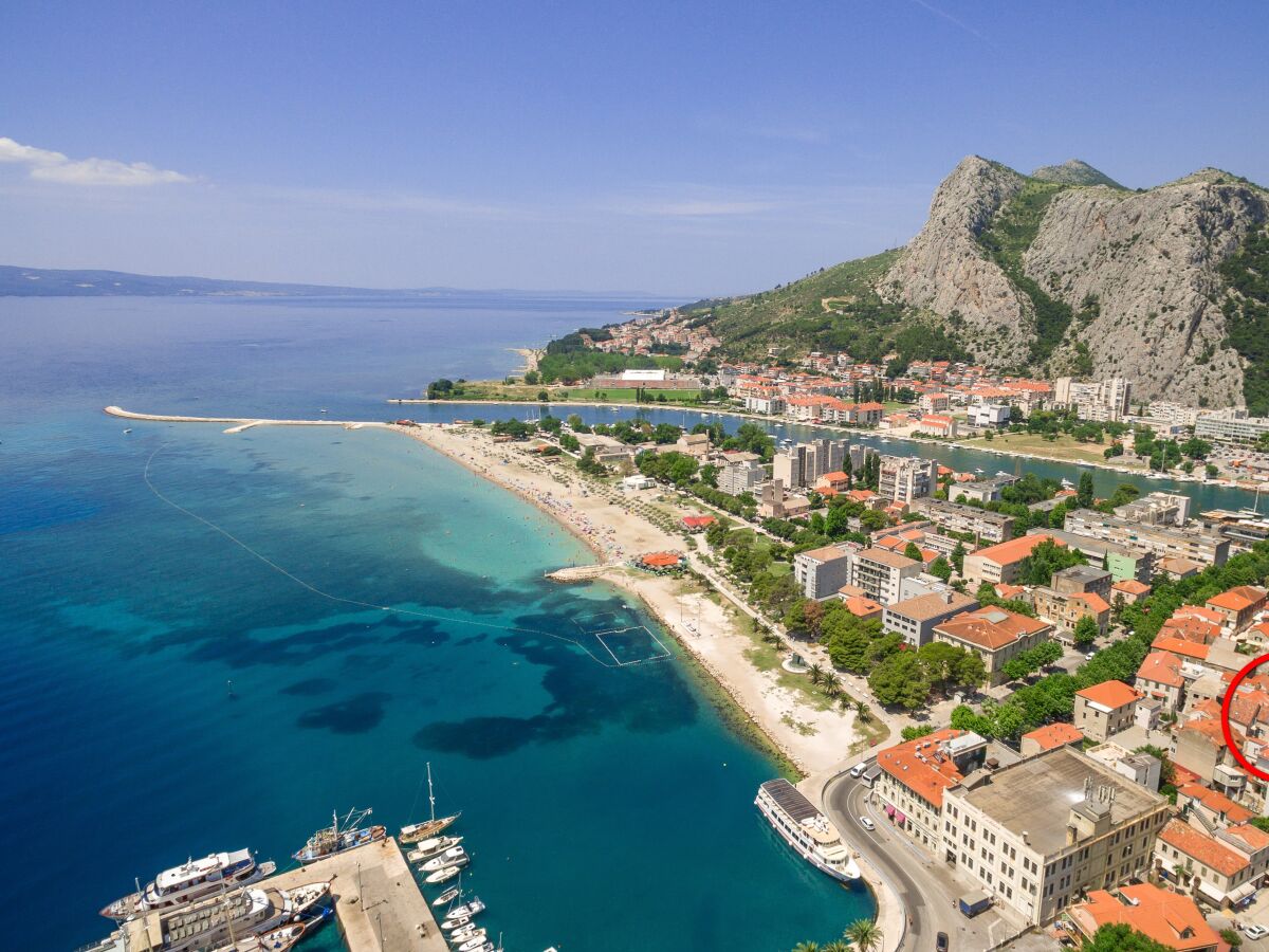 Apartment Two bedroom apartment with air-conditioning Omiš A-22642-a - Outdoor photo 2