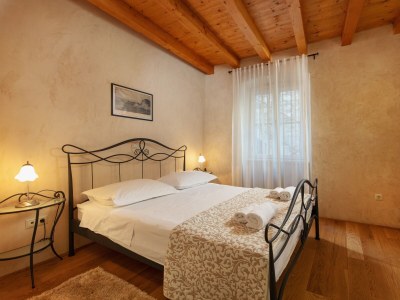 Apartment Two bedroom apartment with air-conditioning Omiš A-22642-a - Outdoor photo 9