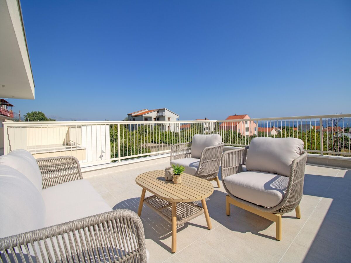 Villa Strandvilla mit Pool in der Nähe von Split - Outdoor photo 2