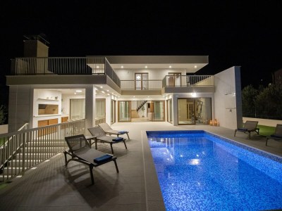 Villa Strandvilla mit Pool in der Nähe von Split - Outdoor photo 3