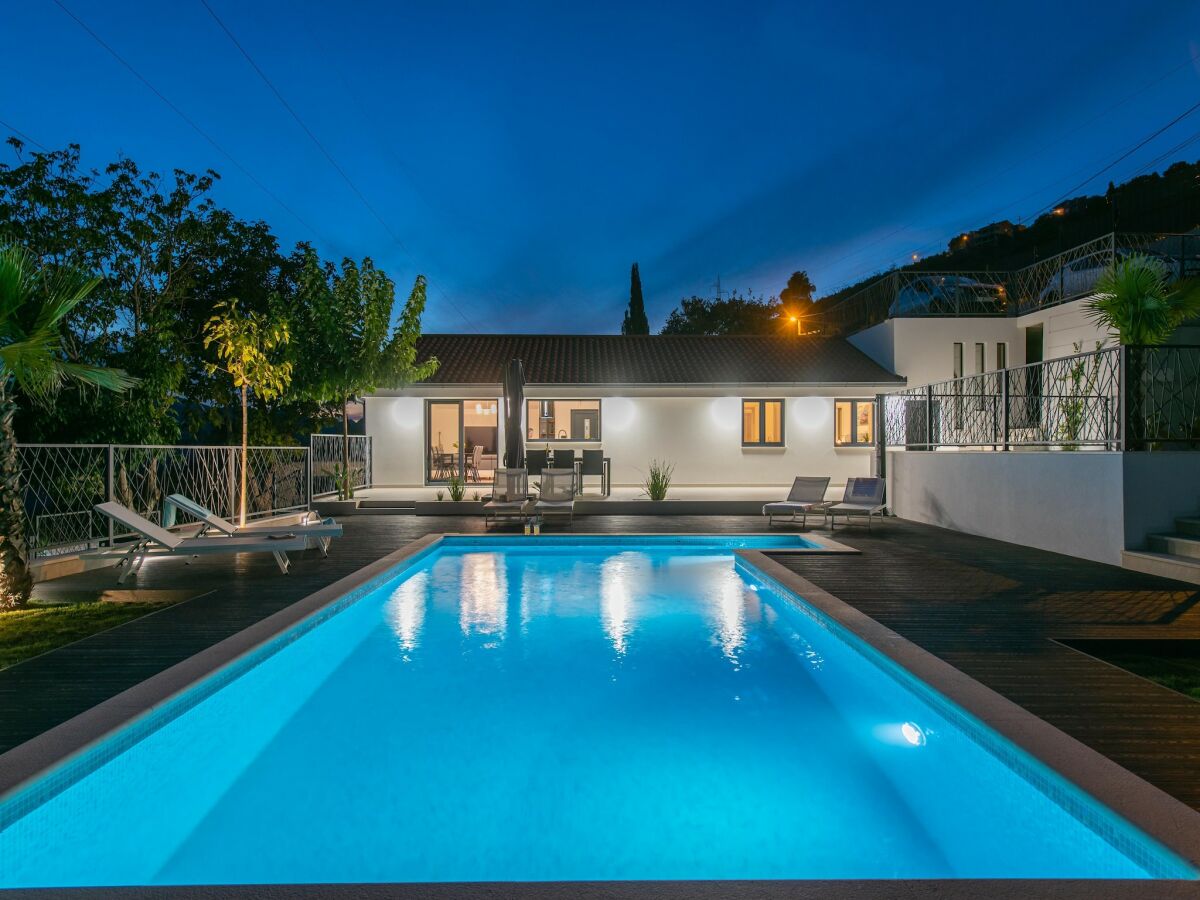 Villa Villa Florinda with Pool near Split - Outdoor photo 2