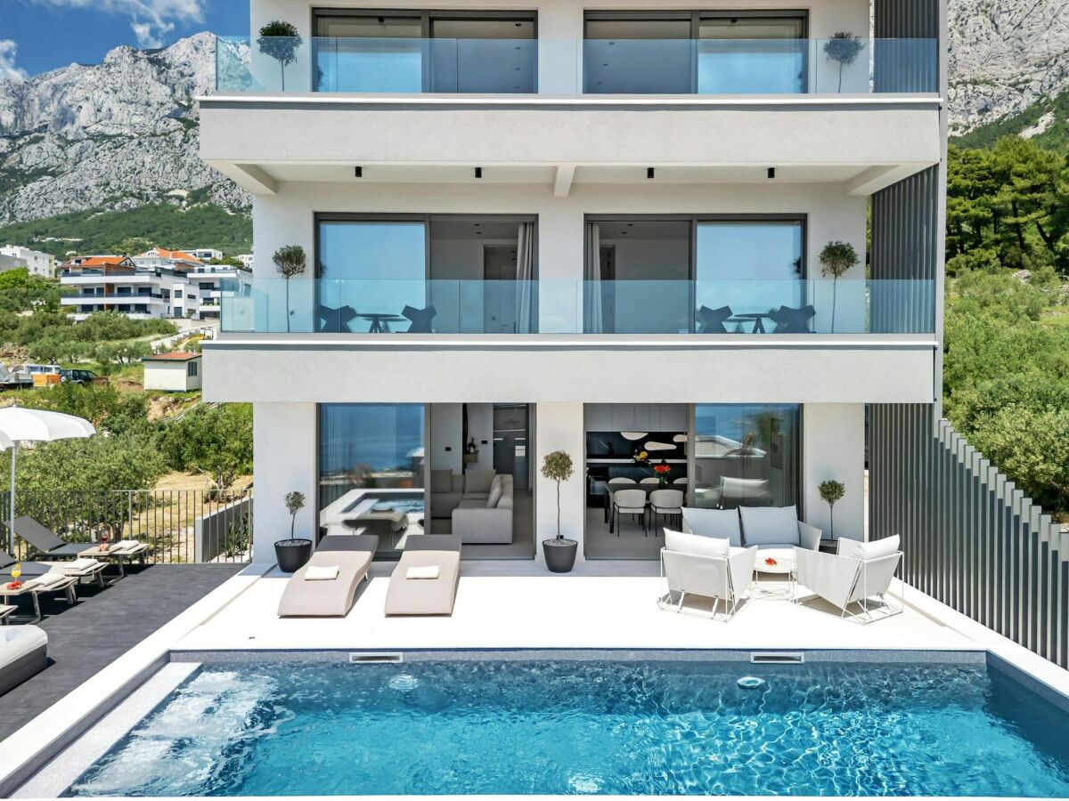 Villa Makarska Family Retreat with Seaview - Outdoor photo 4