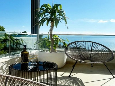 Villa Spacious Villa Apartment with Seaview - Outdoor photo 2