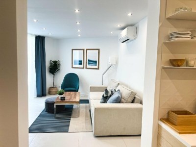 Villa Seaside Retreat for Friends in Omiš in Makarska Riviera - Villa