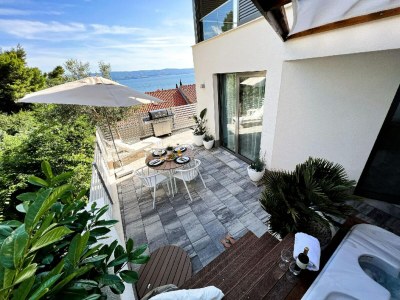 Villa Seaside Retreat for Friends in Omiš - Outdoor photo 3