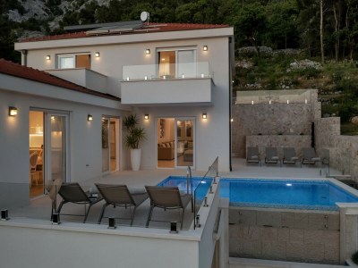 Villa Luxusvilla in Baška Voda - Outdoor photo 3