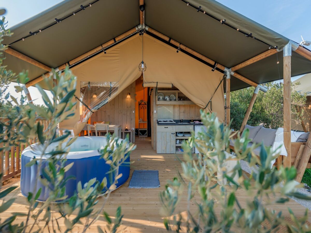 Holiday house Adriatic Heritage Glamping on Island