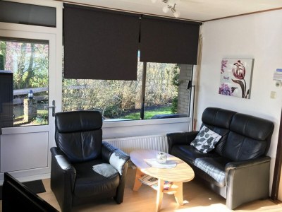 Holiday house Appealing bungalow with large garden - Features photo 19