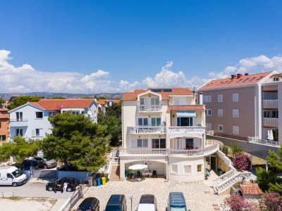 Apartment Two bedroom apartment near beach Brodarica, Šibenik A-15270-c - Outdoor photo 10