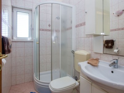 Apartment One bedroom apartment near beach Brodarica, Šibenik A-15270-e - Outdoor photo 39