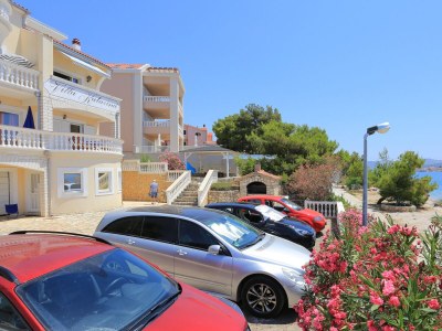 Apartment One bedroom apartment near beach Brodarica, Šibenik A-15270-f - Outdoor photo 29