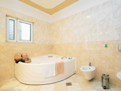 Apartment Two bedroom apartment near beach Brodarica, Šibenik A-15270-g - Outdoor photo 43