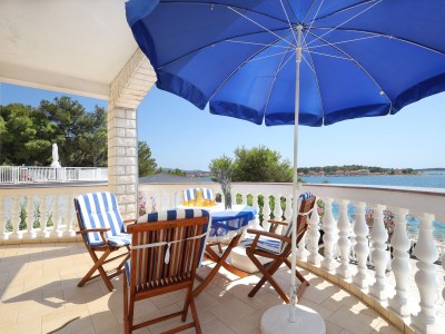 Apartment Two bedroom apartment near beach Brodarica, Šibenik A-15270-g - Outdoor photo 49