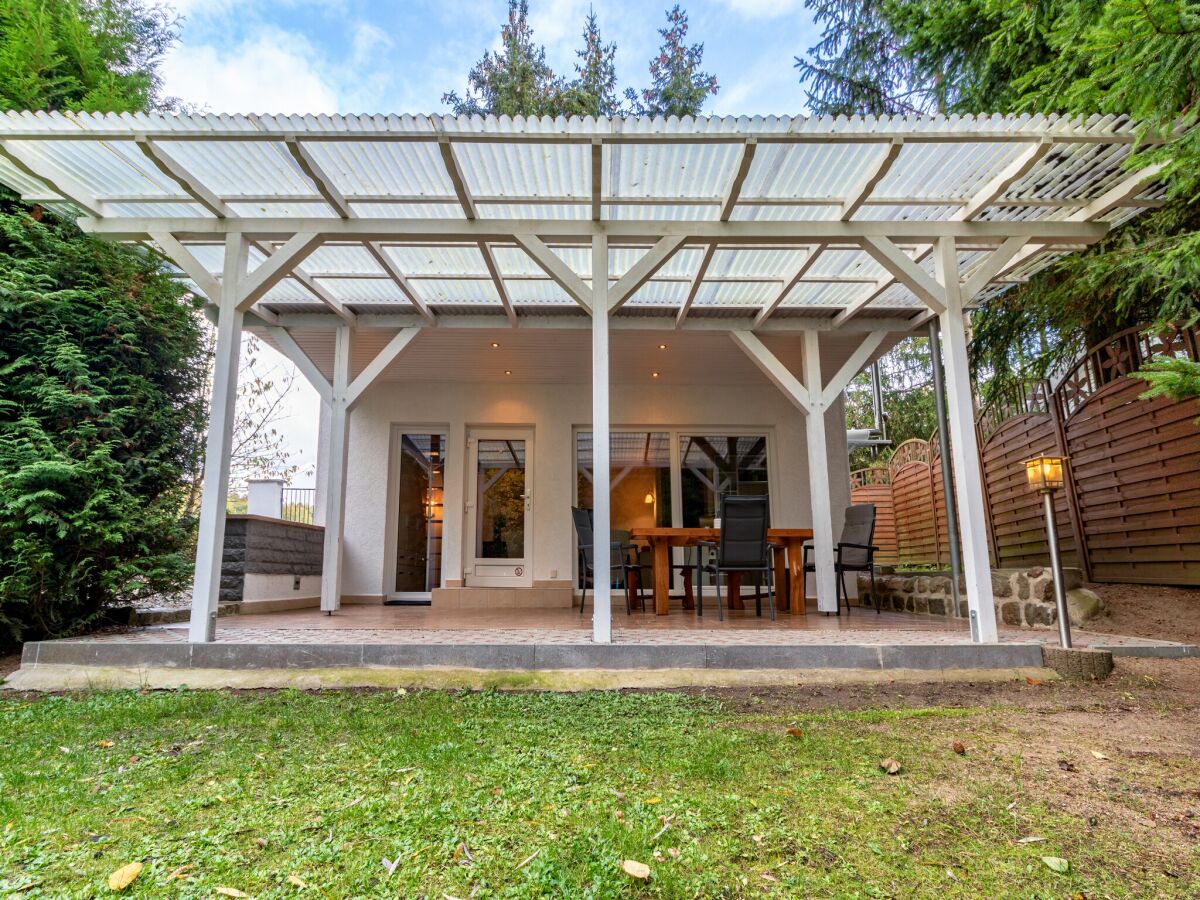 Holiday house Ferienhaus mit Terrasse und Kaminofen in Parchim - Outdoor photo 4