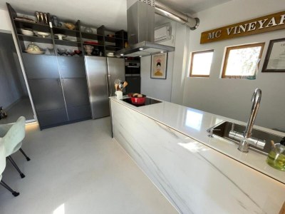 Villa 5-Bedroom Villa with Pool, Swimjet and Jacuzzi - Features photo 26